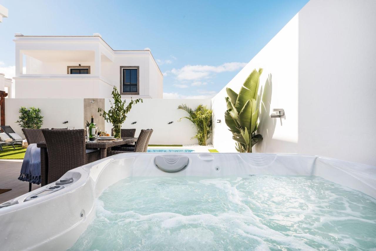 Villa Palmera Jacuzzi Яйса Екстериор снимка