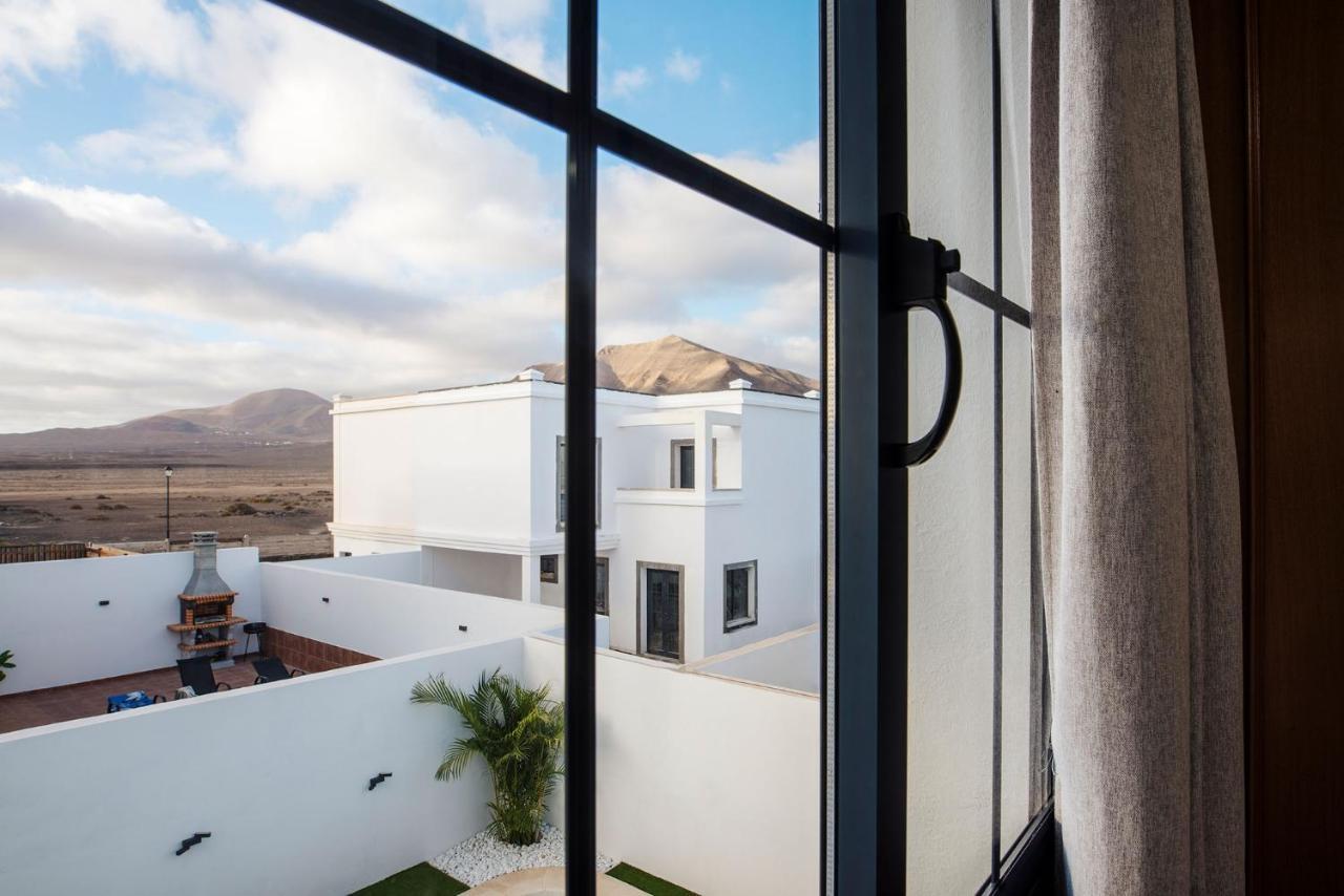 Villa Palmera Jacuzzi Яйса Екстериор снимка