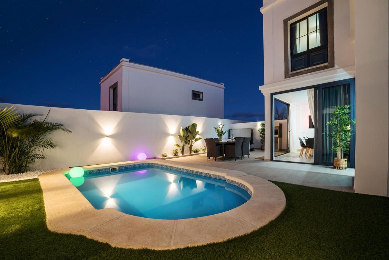 Villa Palmera Jacuzzi Яйса Екстериор снимка